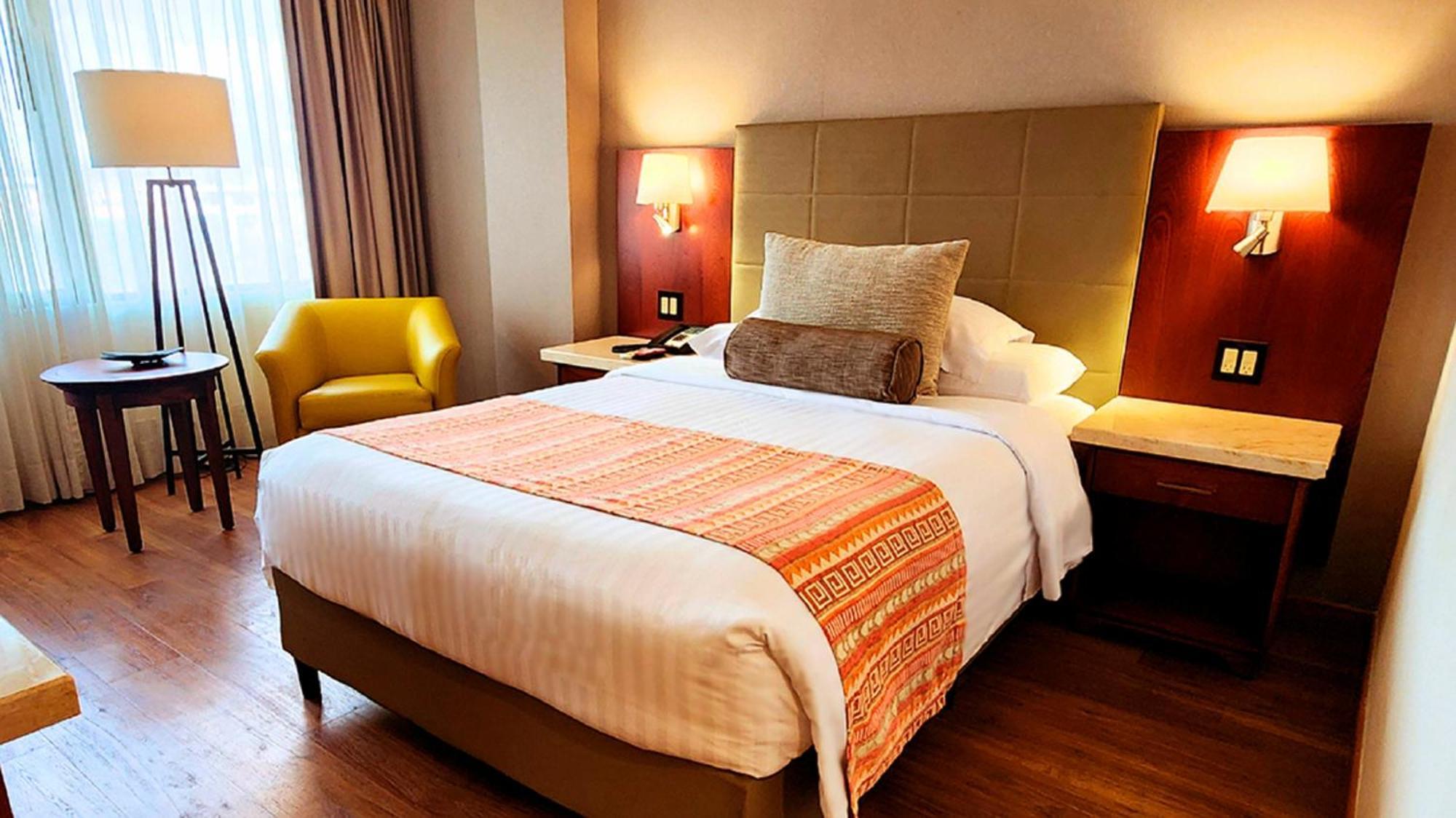 Bogota Plaza Hotel Ngoại thất bức ảnh A bedroom at the hotel